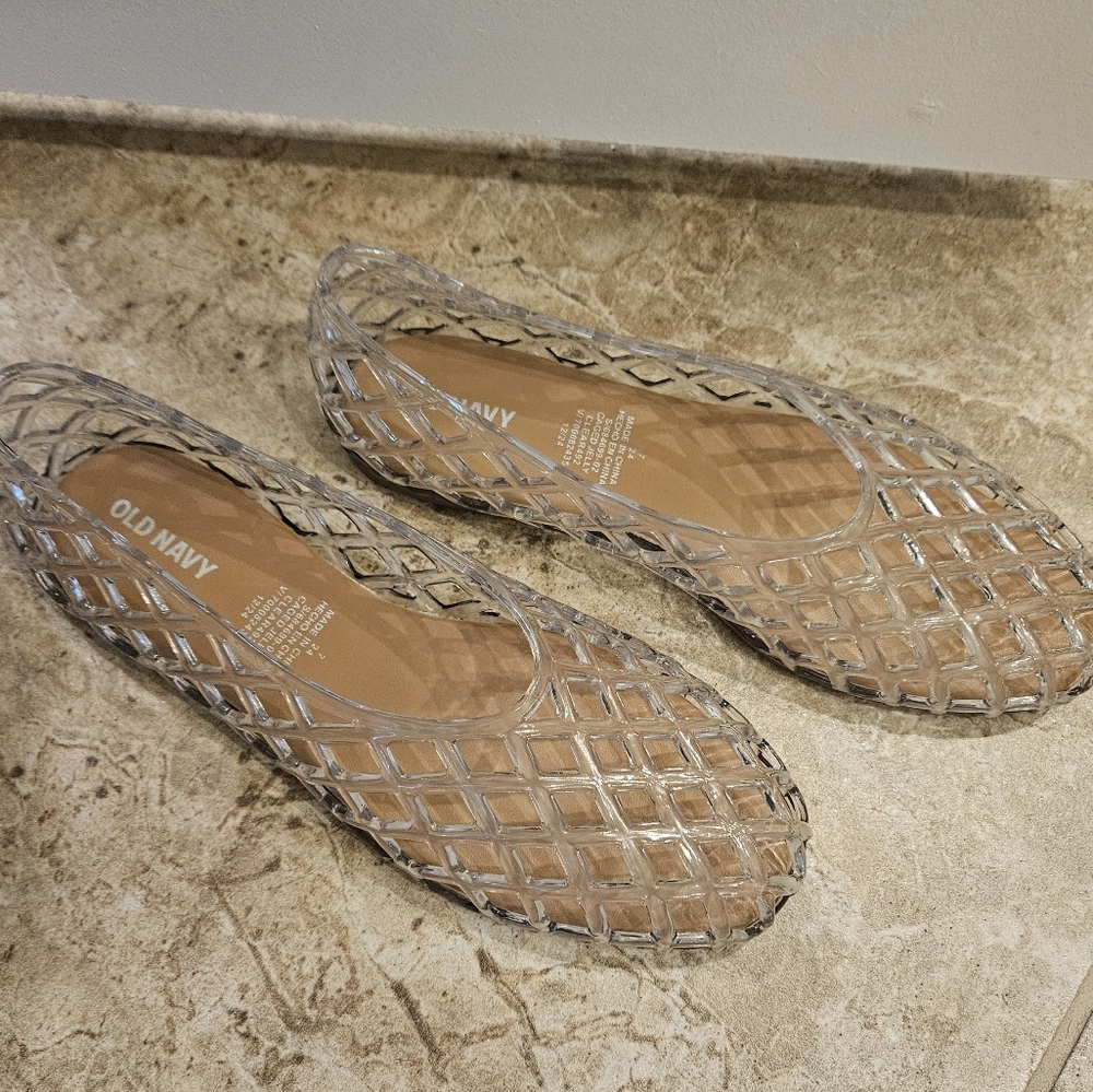 NEVER WORN* Clear Jellie Flats